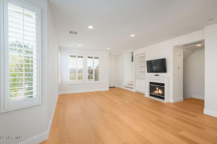 Property Photo: 4799 Via Altamira CA 91320