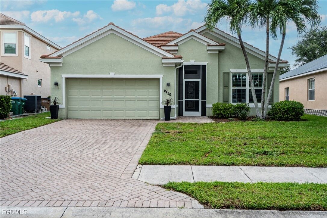 Property Photo: 2450 Verdmont Court FL 33991