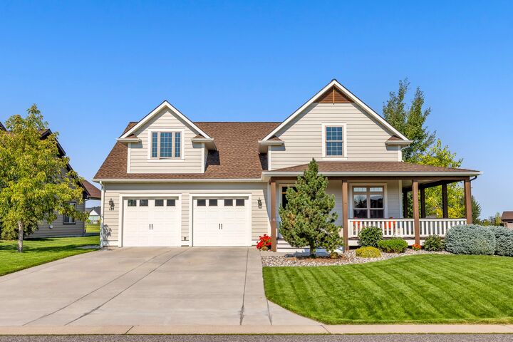 Property Photo: 423 Parklands Trail MT 59718