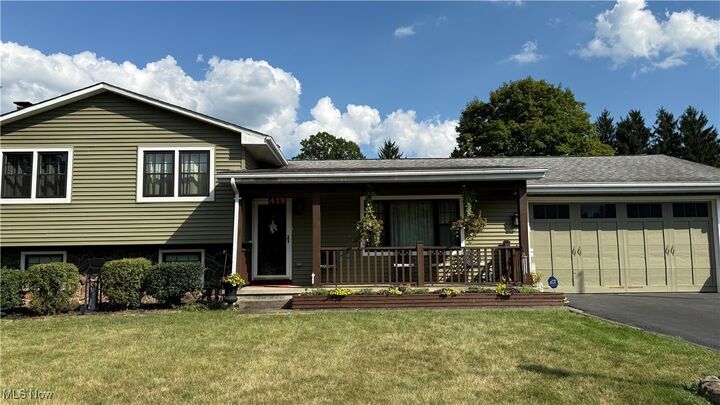 419 Wendemere Drive  Hubbard OH 44425 photo