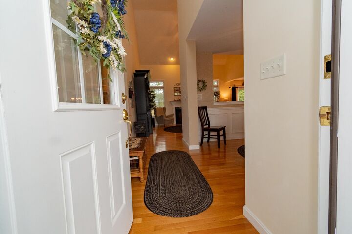 Property Photo: 4 South Parrish Drive NH 03053