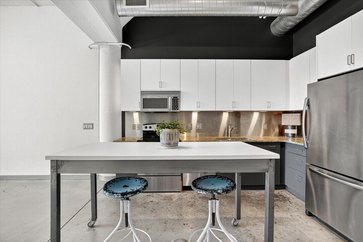 Property Photo: 2929 Chicago Avenue 1207 MN 55407