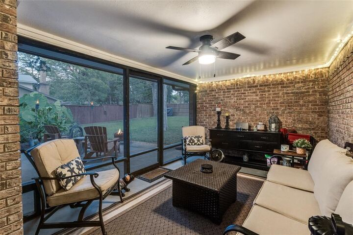 Property Photo:  6020 Hunters View Lane  TX 75232 