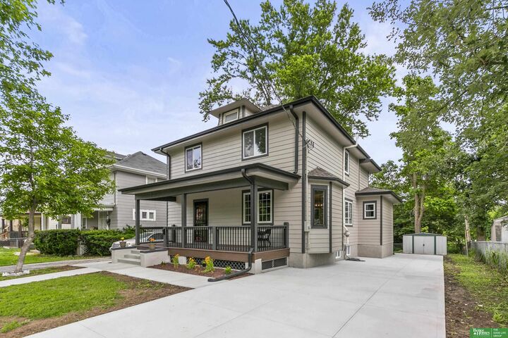 Property Photo:  1315 N 38th Street  NE 68131 