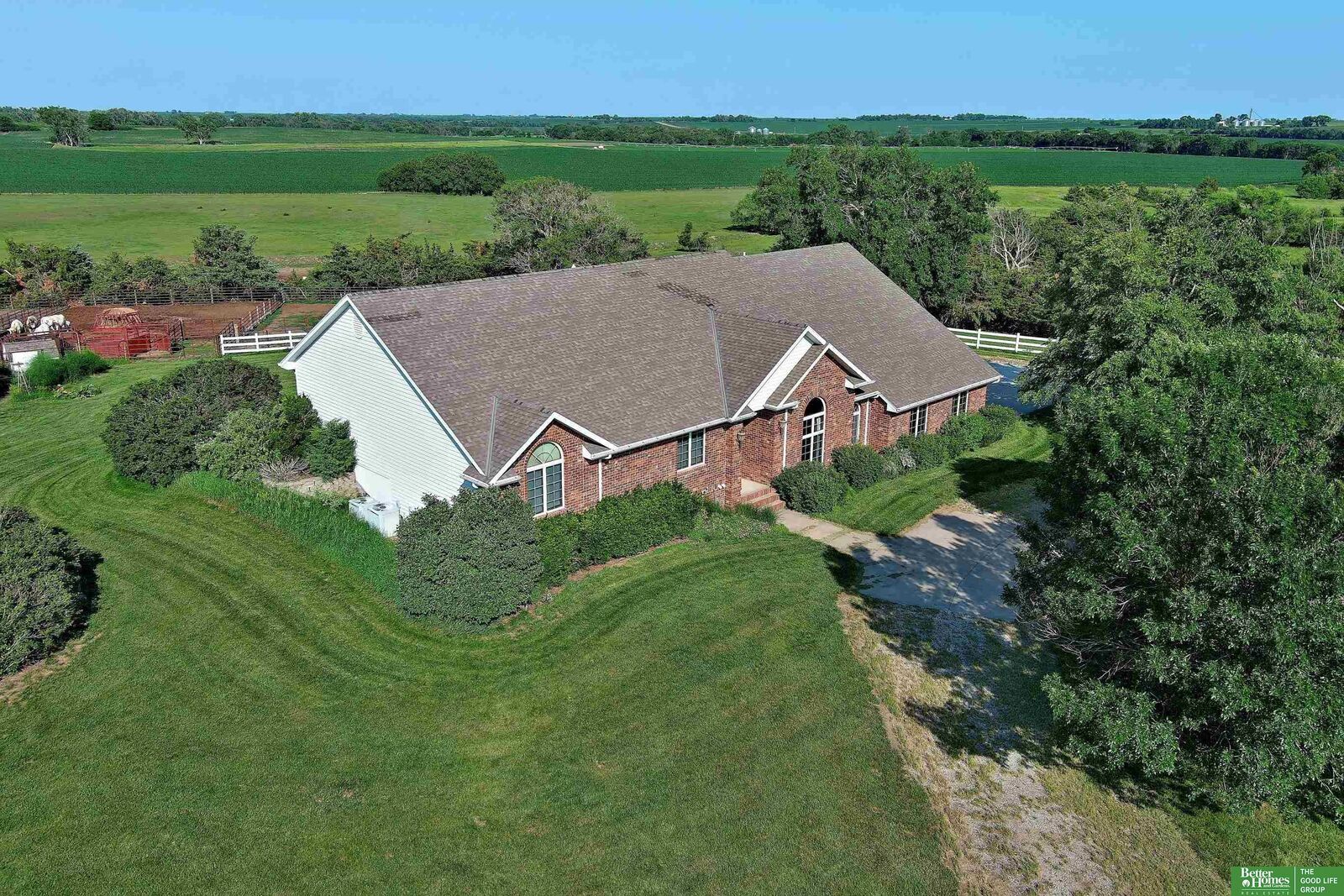 Property Photo:  1107 Road P Road  NE 68467 