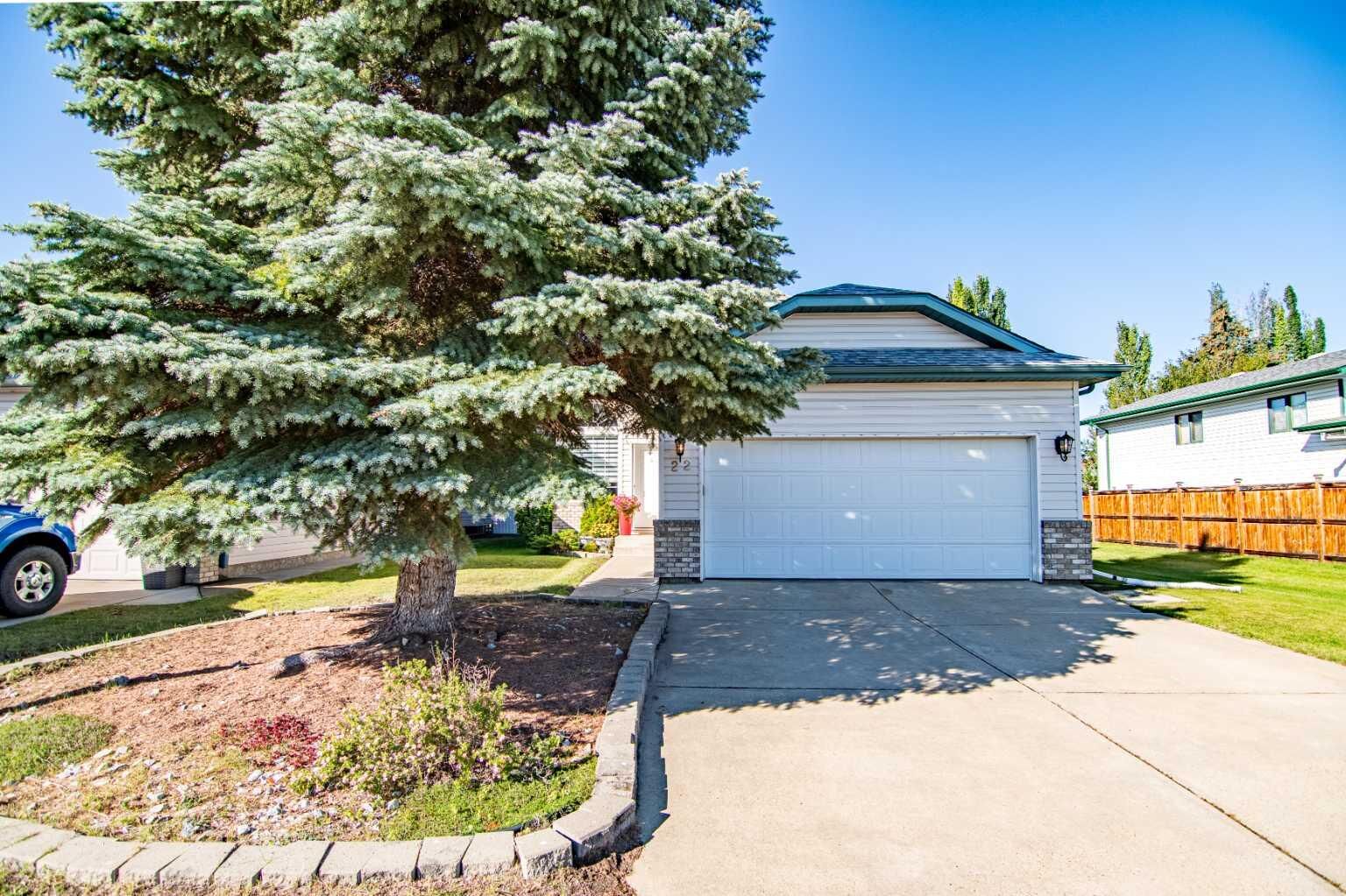 Property Photo: 22 Doan Avenue AB T4R 2M7