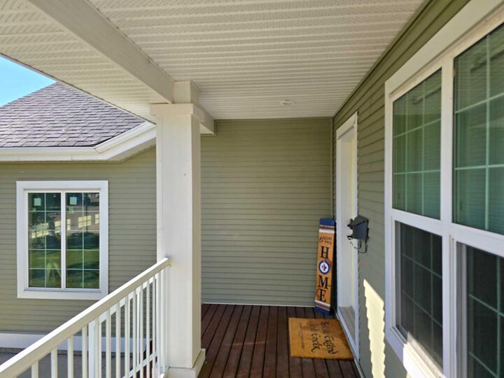 Property Photo: 7128 Henners Road AB T4L 0C3