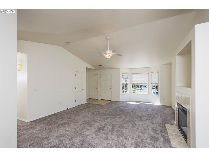 Property Photo: 3320 NW 118th St WA 98685