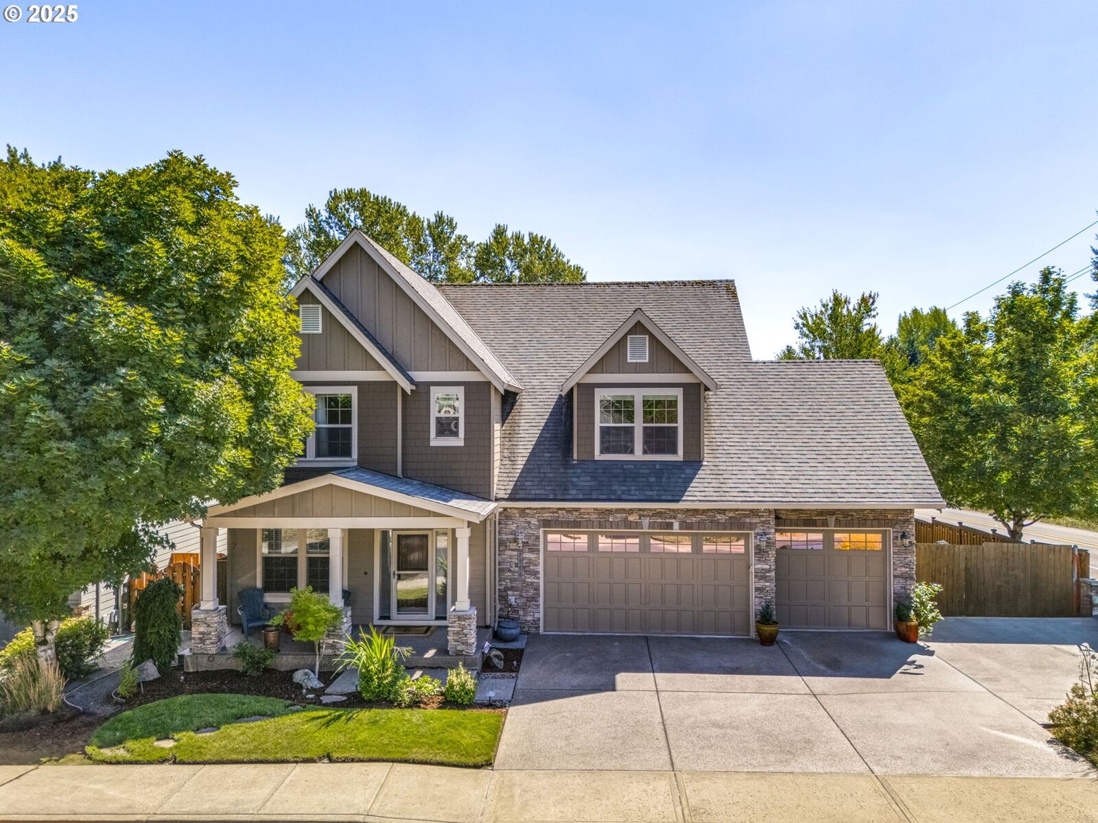 Property Photo: 7986 SW Litz Ct OR 97223
