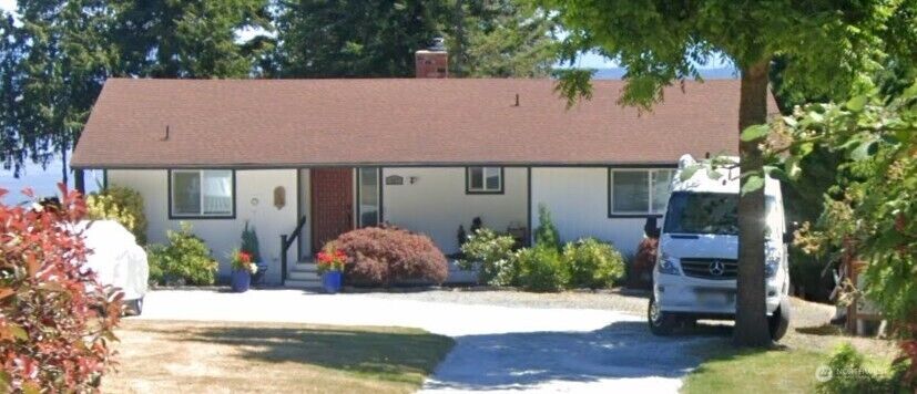 Property Photo: 757 Hawthorne Lane WA 98282