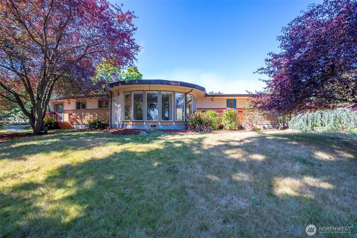 Property Photo: 984 SW 6th Avenue WA 98277