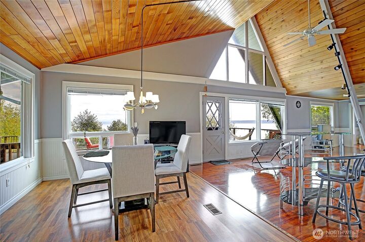 Property Photo: 979 Cavalero Road WA 98282