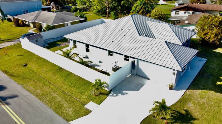2092 SW Airoso Boulevard  Port Saint Lucie FL 34984 photo