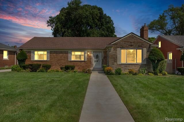 Property Photo: 3206 W Outer Drive MI 48221