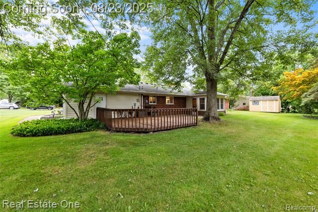 Property Photo: 28257 New Castle Road MI 48331