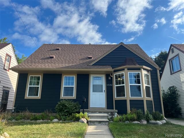 Property Photo: 1532 Champaign Road MI 48146