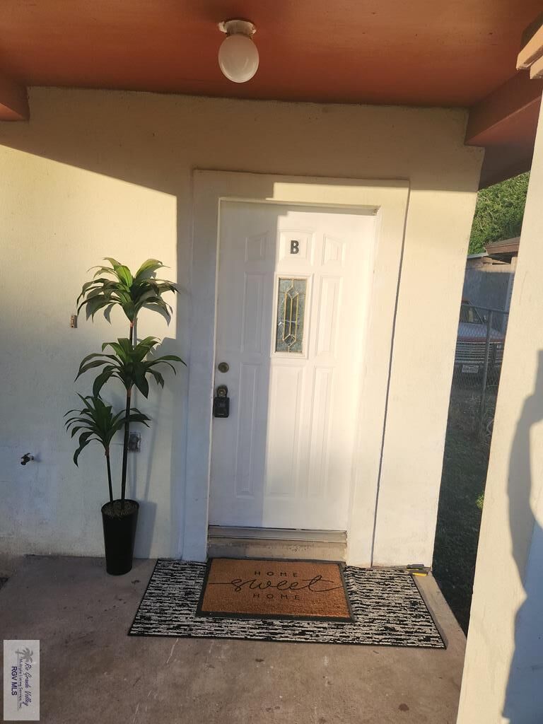 Property Photo: 1803 Turqueza Dr. B TX 78521