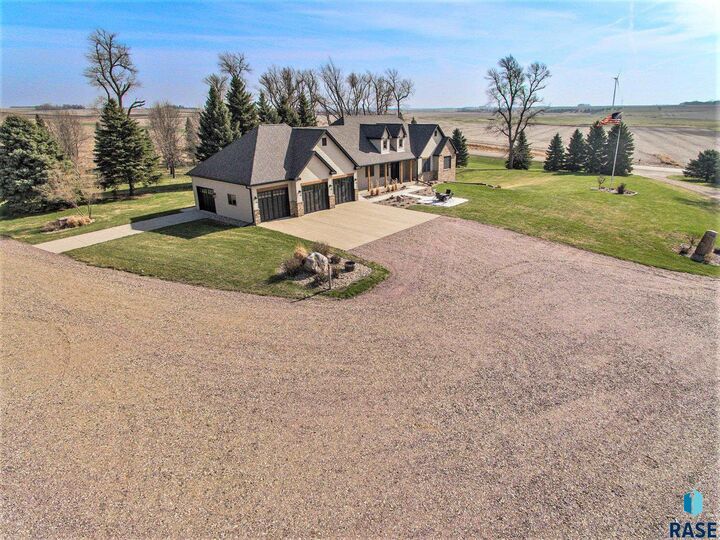 Property Photo: 969 60th Ave MN 56116