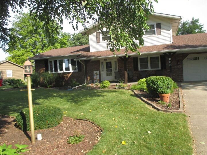 Property Photo:  809 East Azalea Terrace  WI 53511 