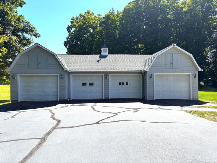 Property Photo: 1031 Mountain Road CT 06093