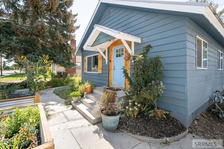 Property Photo: 460 N Park Avenue ID 83274