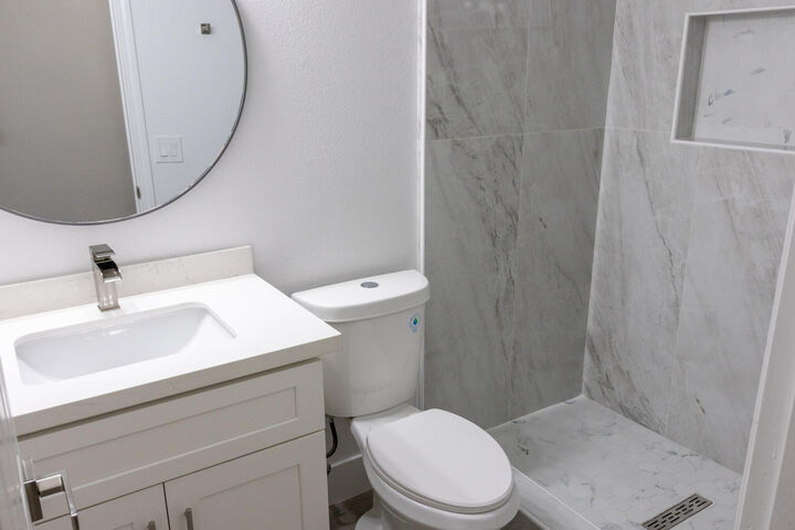 924 S Jennie Street  Visalia CA 93277 photo