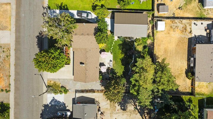 Property Photo: 1630 Birch WA 99354
