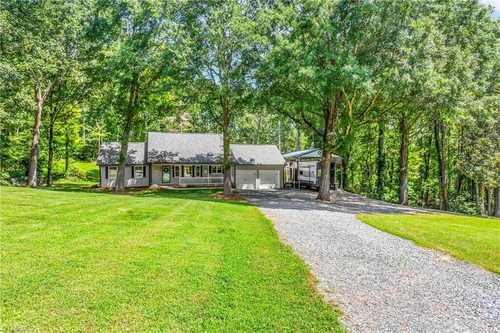 Property Photo: 1140 Marshall Smith Road NC 27021