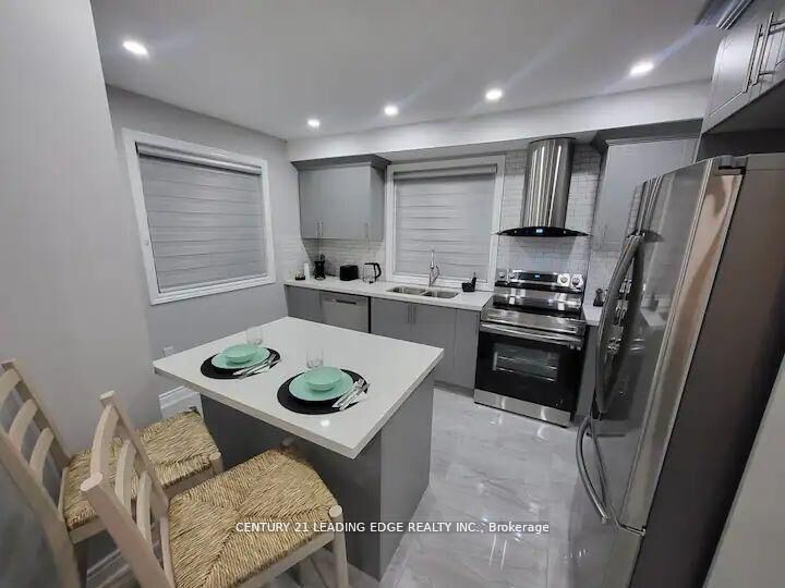 Property Photo:  5595 Wesley Place  ON L2E 3Z4 