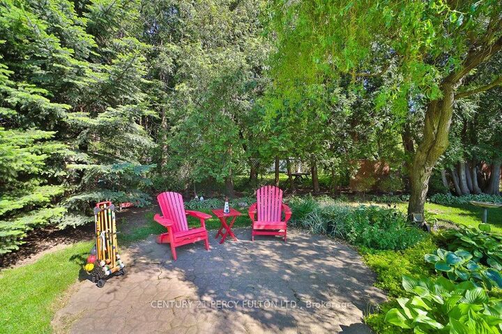 Property Photo: 1520 Rebecca Street ON L6L 1Z7