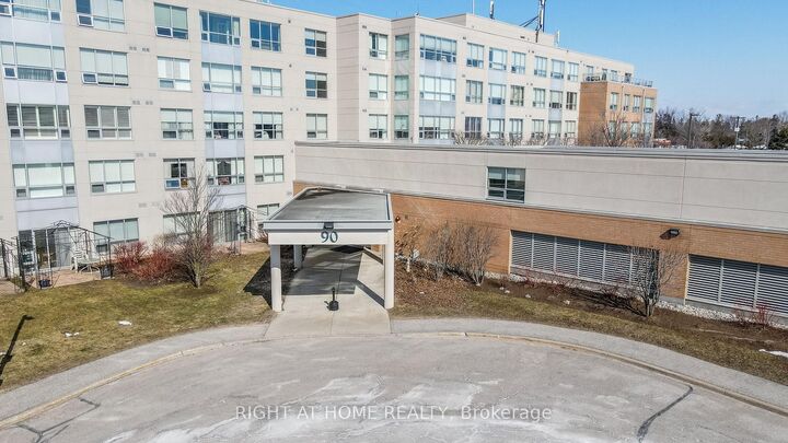 Property Photo: 94 Dean Avenue 417 ON L4N 0M3