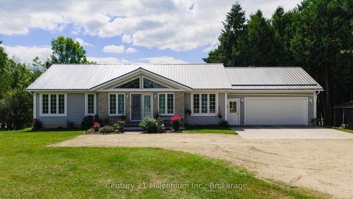 Property Photo:  9849 Wellington Rd 3 N/A  ON N0G 1M0 