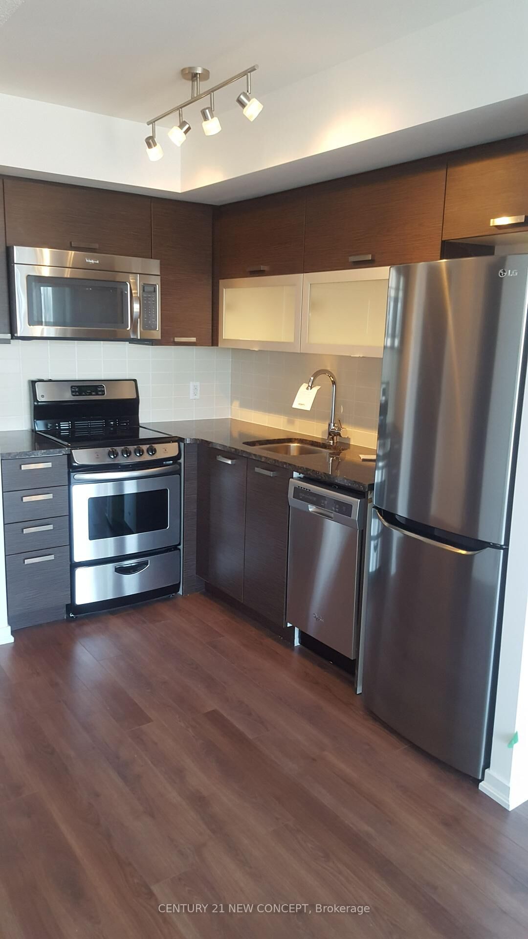 Photo de la propriété: 68 Abell Street 2205 ON M6J 0B1
