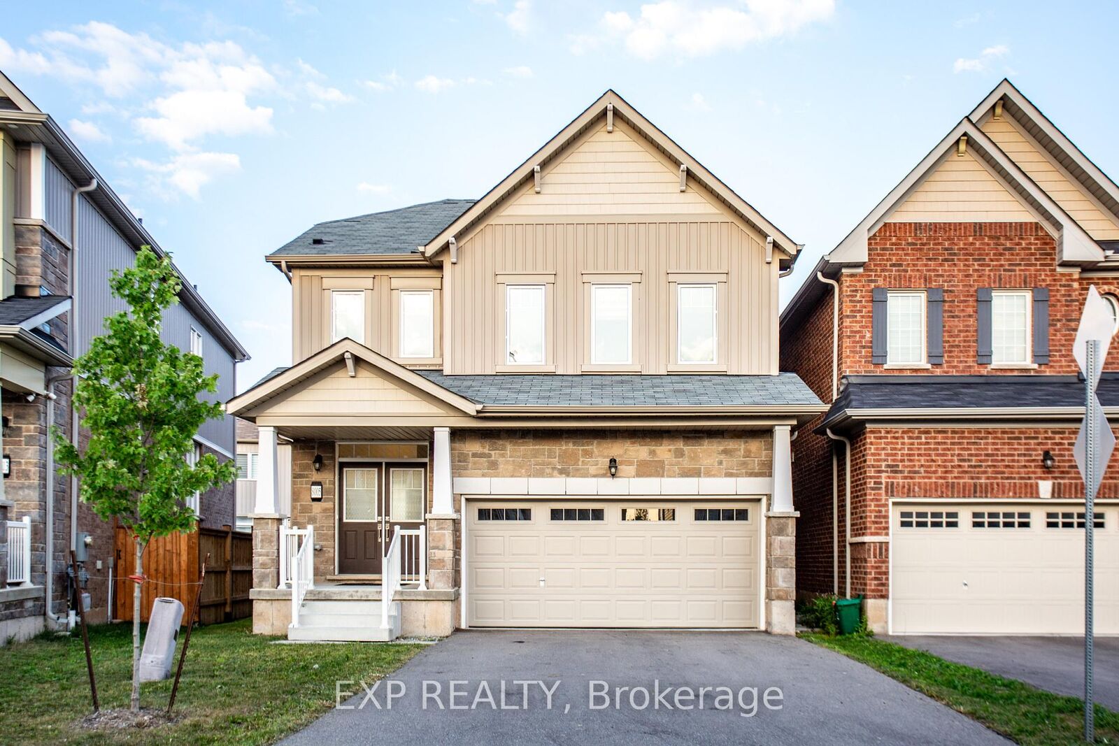 Property Photo: 8005 Odell Crescent ON L2H 3R7