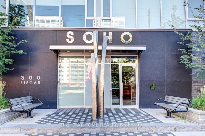 Property Photo: 300 Lisgar Street 504 ON K2P 0E2
