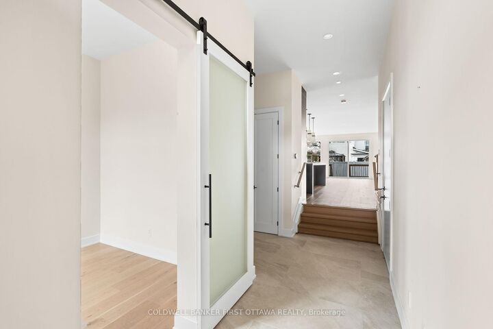 Property Photo: 507 Edison Avenue ON K2A 1V3