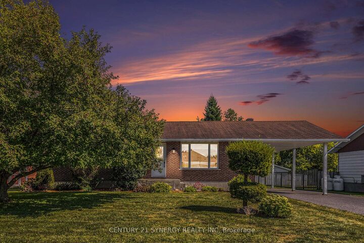 Property Photo: 120 Caledonia Road ON K0C 2B0