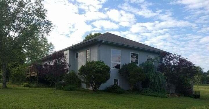 Property Photo: 400 Link Road SC 29670