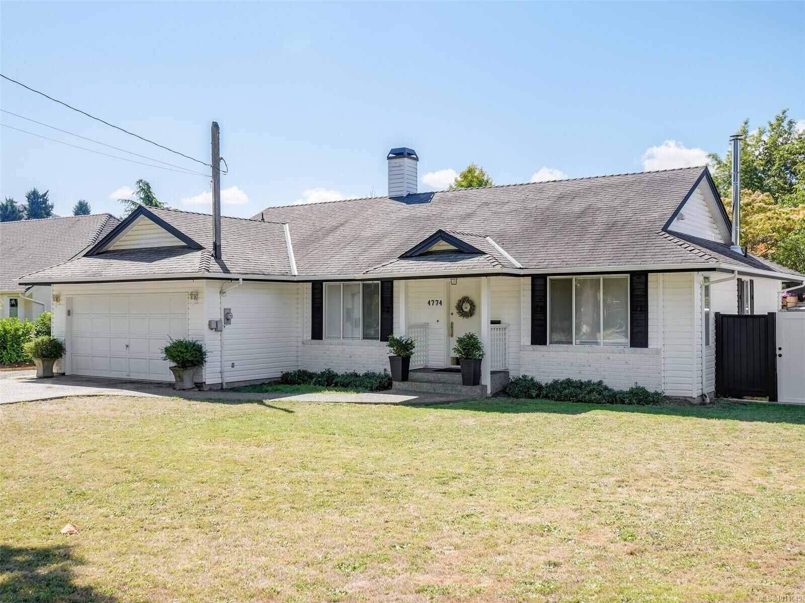 Property Photo: 4774 Cordova Bay Rd BC V8Y 2J5