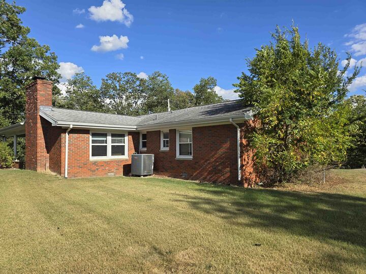 Property Photo: 5825 Parkview Dr KY 41102