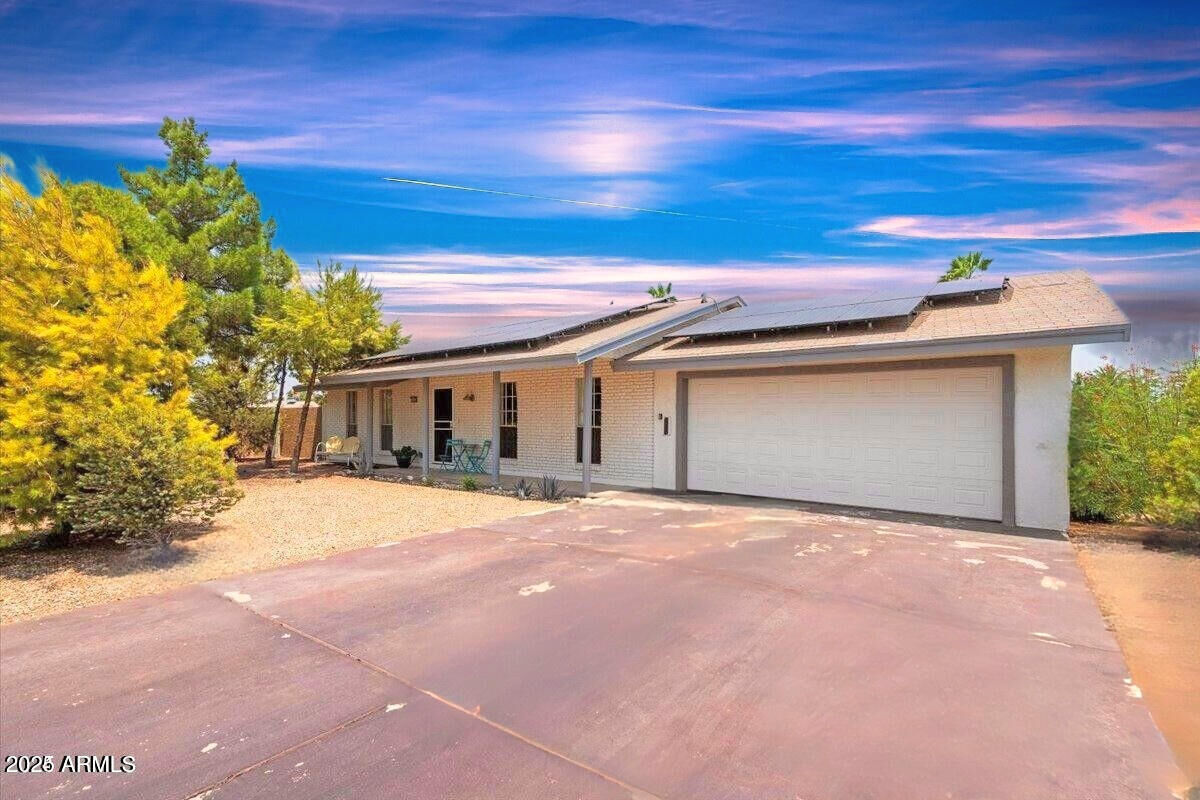 Property Photo: 10425 N 111th Avenue Avenue AZ 85351
