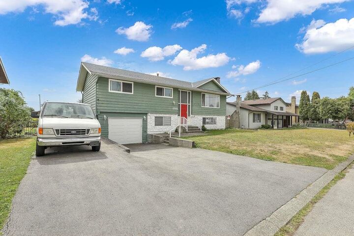 Property Photo: 17816 59 Avenue BC V3S 1P5