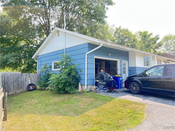 Property Photo:  5462 Bear Road  NY 13212 