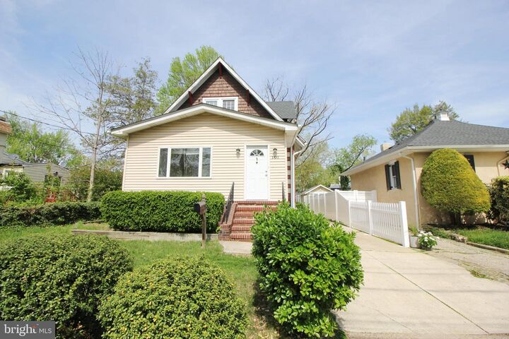 Property Photo: 101 S Lenola Road NJ 08057