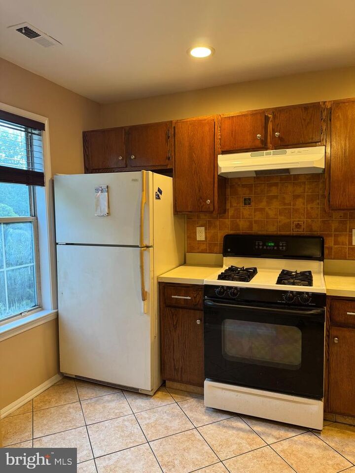 Property Photo: 286 Palombi Court NJ 08816