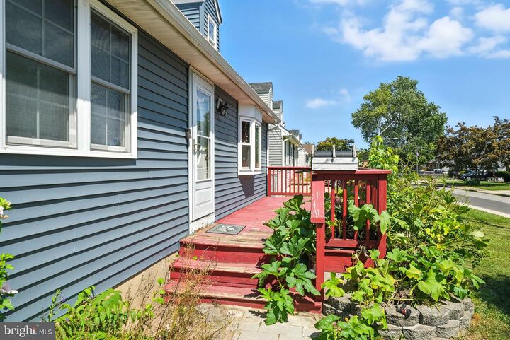 Property Photo: 6 Carolina Avenue PA 19067