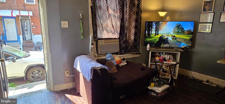 Property Photo:  2549 S Fairhill Street  PA 19148 