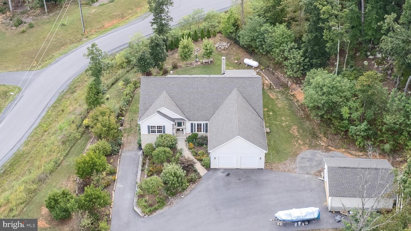 Property Photo: 280 Plow Run Lane VA 22602