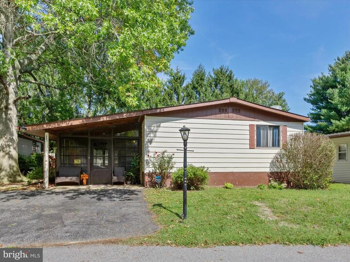 Property Photo:  331 Jean Bradley Circle 317  DE 19946 