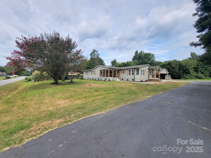 Property Photo: 114 Union Heights Boulevard NC 28146
